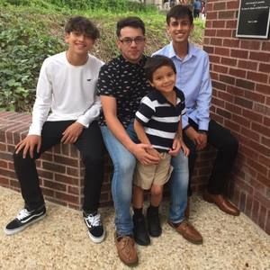 Meet your Posher, Kelly